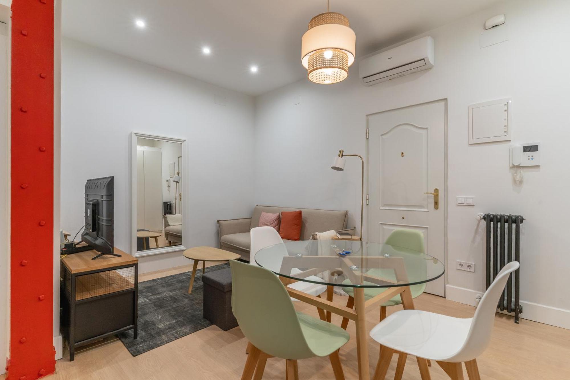Cozy And Central-1Bd 1Bth- Cortes Apartment Мадрид Екстериор снимка